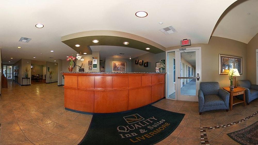 Quality Inn & Suites Livermore Wine Country Bagian luar foto