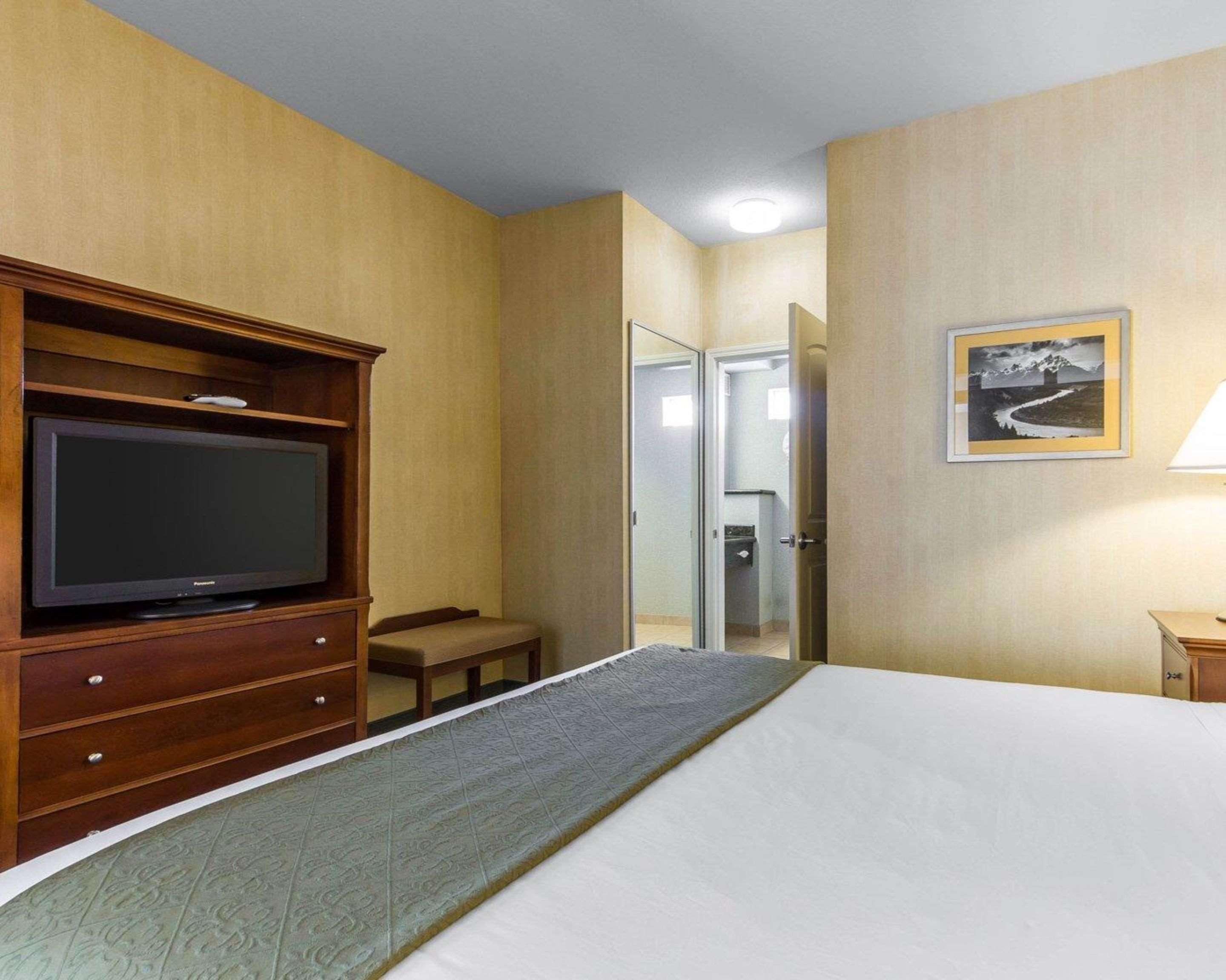 Quality Inn & Suites Livermore Wine Country Bagian luar foto