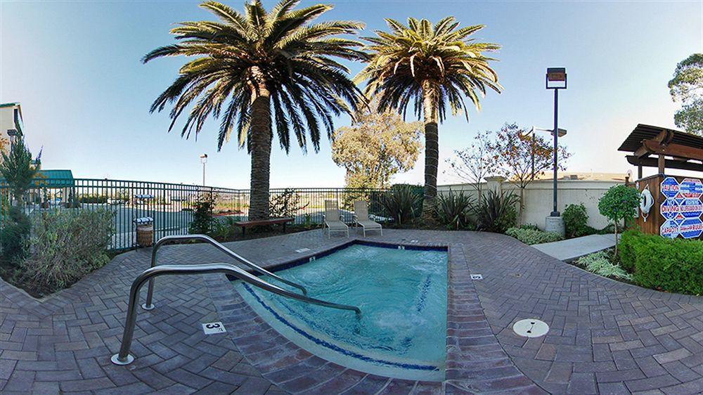 Quality Inn & Suites Livermore Wine Country Bagian luar foto