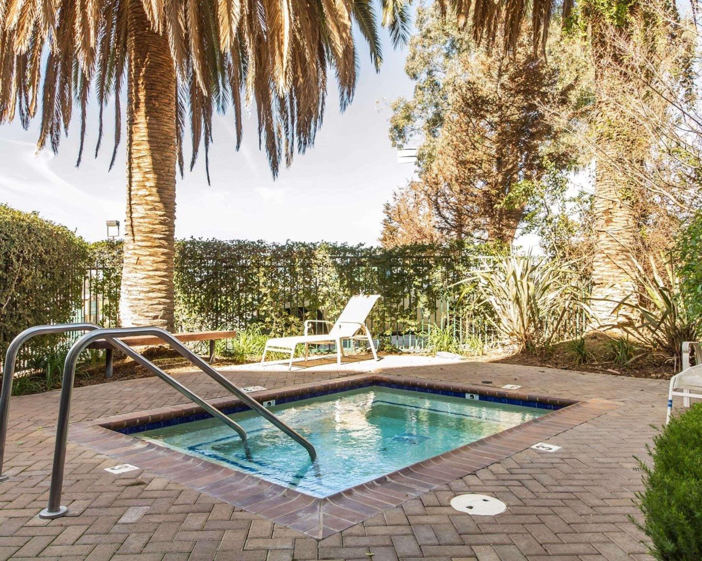 Quality Inn & Suites Livermore Wine Country Bagian luar foto