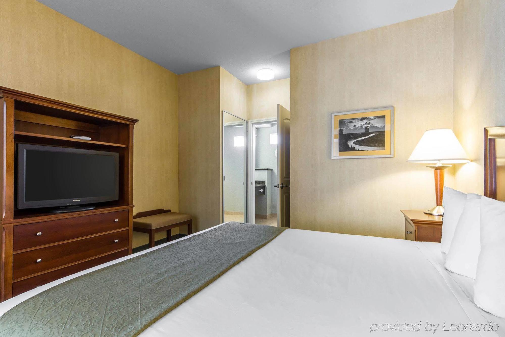 Quality Inn & Suites Livermore Wine Country Bagian luar foto